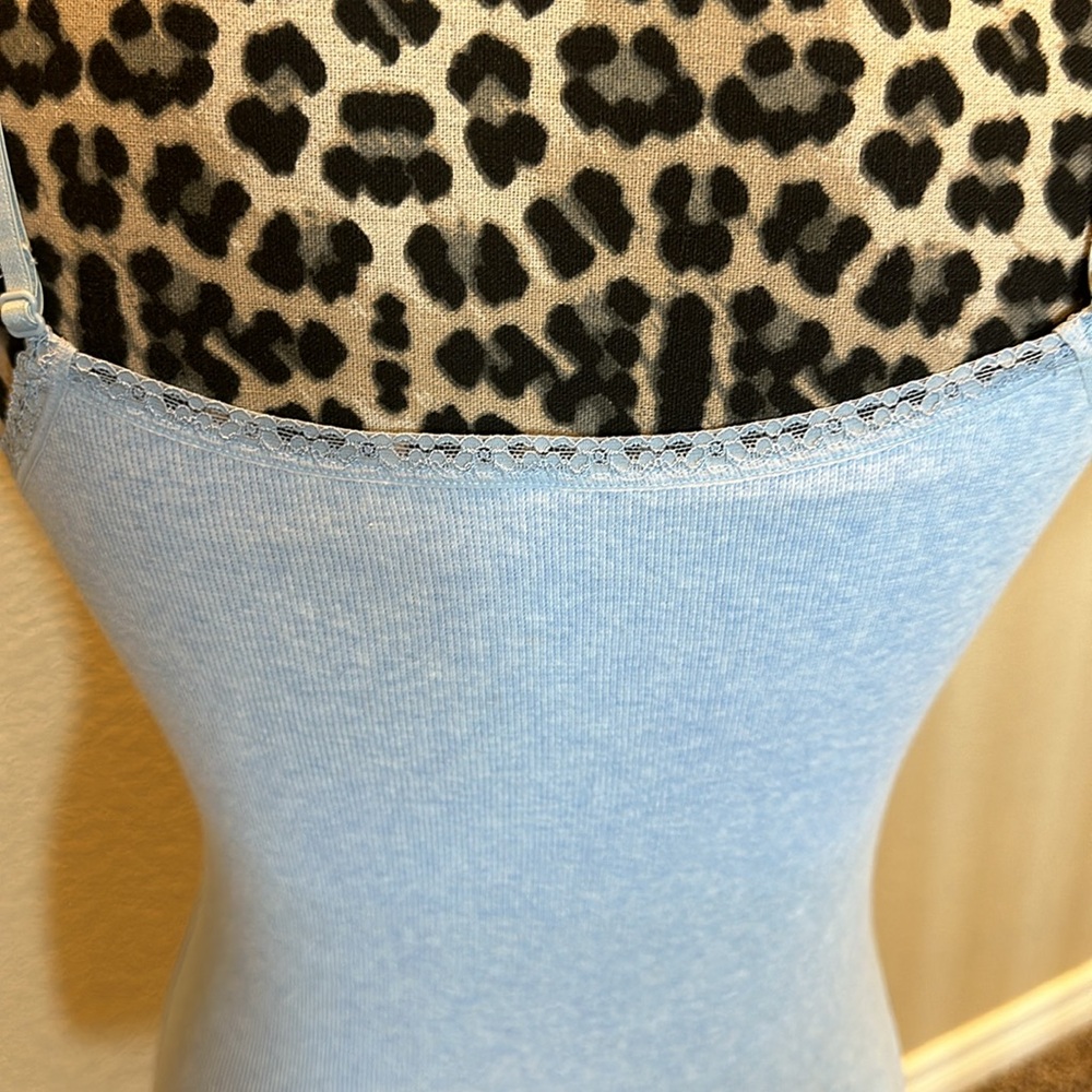 Nautical adjustable strap blue tank, new without tags, size M built in bra - Picture 7 of 10